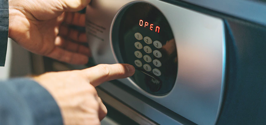 Cash Safe Openers in El Centro, California