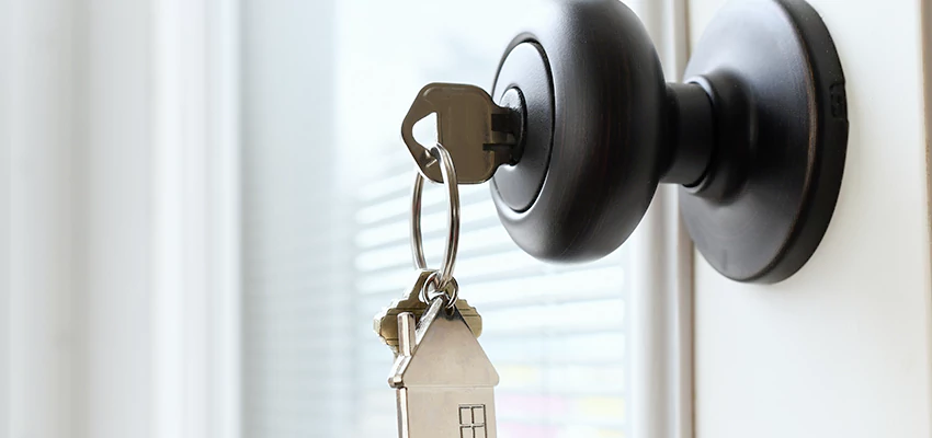 Bifold Door Knob Replacement in El Centro, California