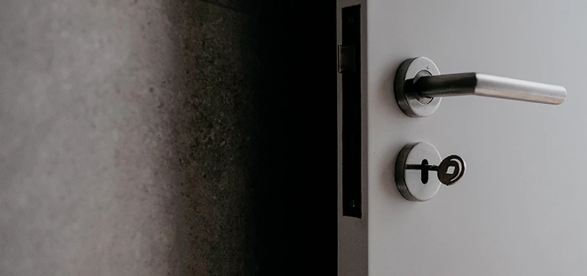 Front Door Handle Repair And Installation in El Centro, CA